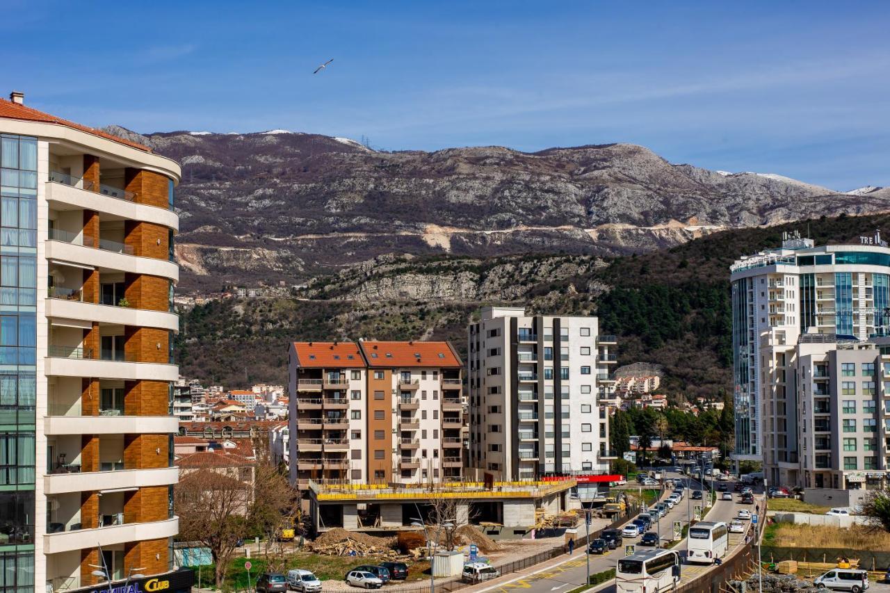 Apartments Lora In Apart-Hotel บุดวา ภายนอก รูปภาพ