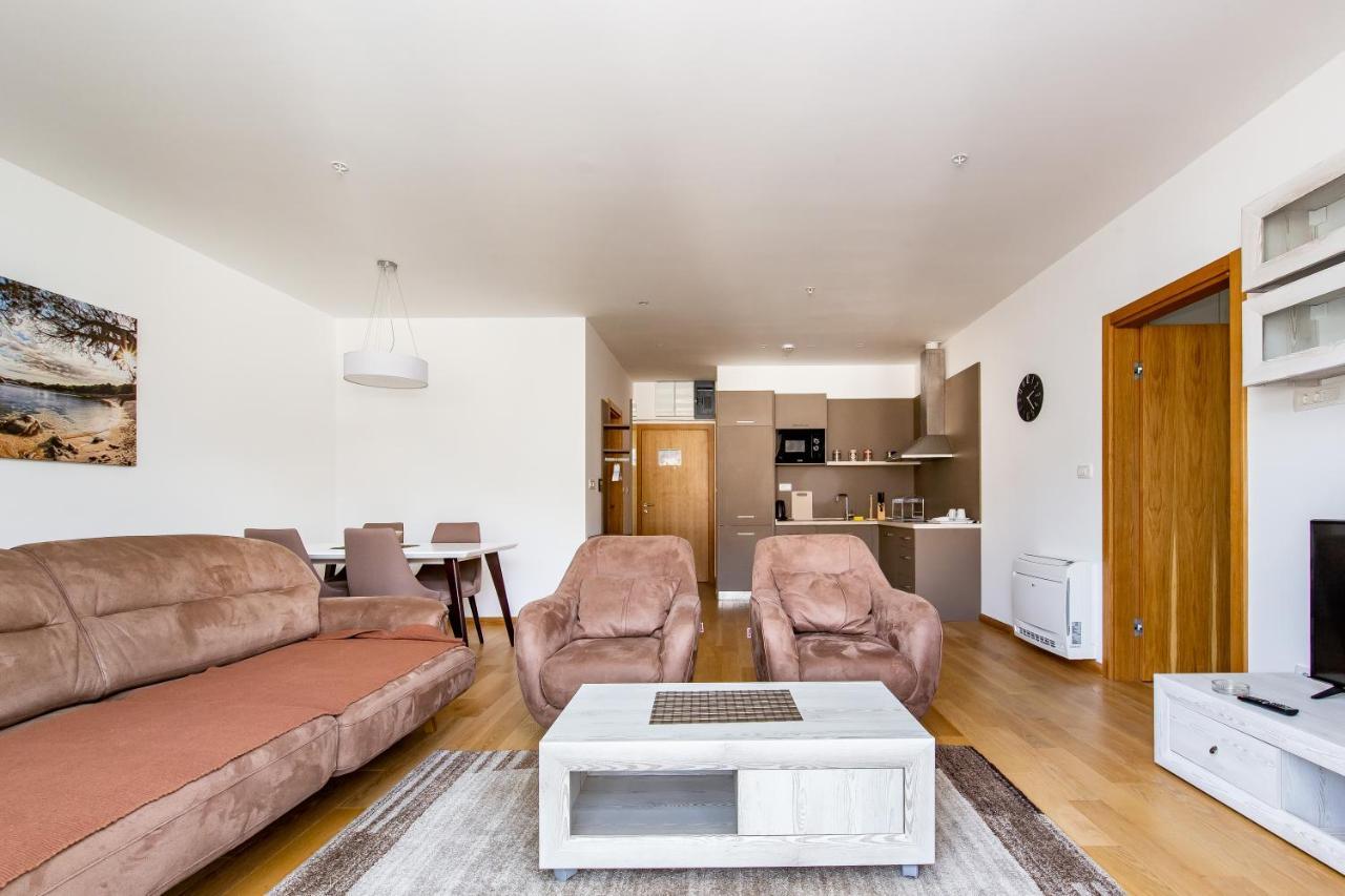 Apartments Lora In Apart-Hotel บุดวา ภายนอก รูปภาพ