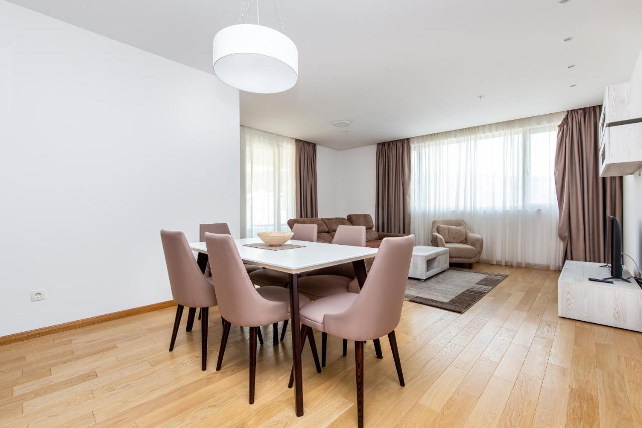 Apartments Lora In Apart-Hotel บุดวา ภายนอก รูปภาพ