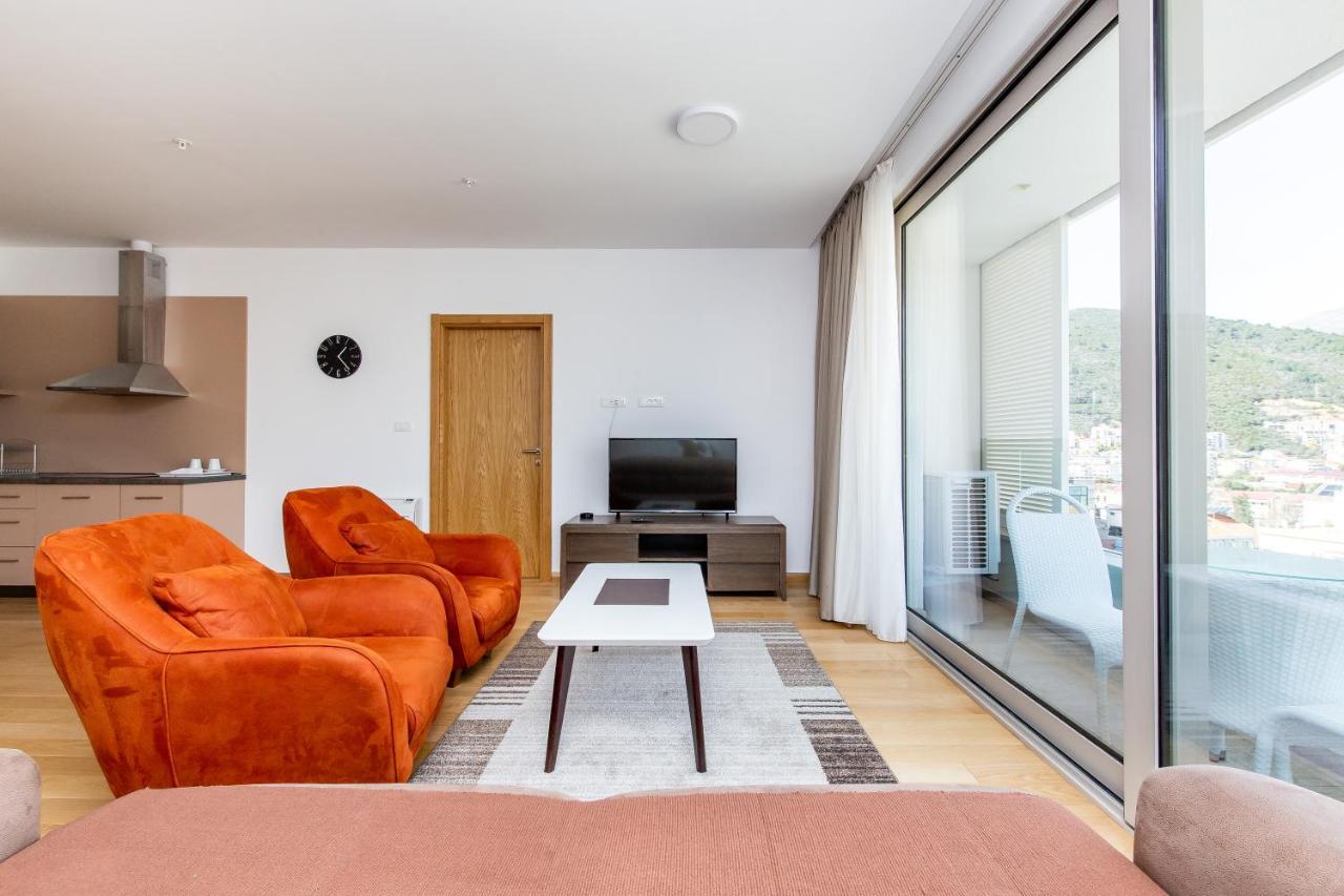 Apartments Lora In Apart-Hotel บุดวา ภายนอก รูปภาพ