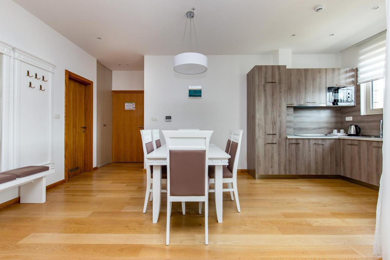 Apartments Lora In Apart-Hotel บุดวา ภายนอก รูปภาพ